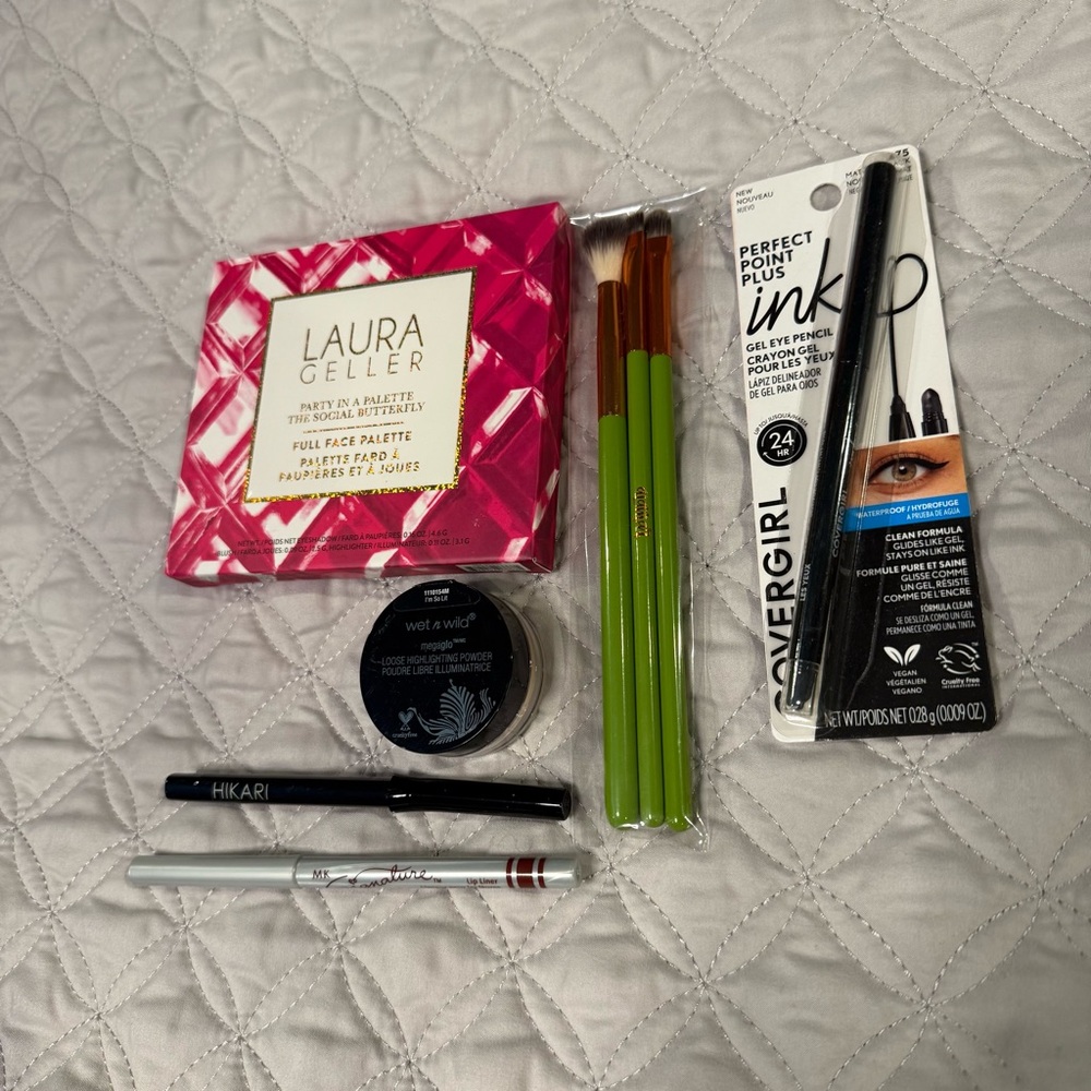 Laura Geller Pink Palette with Green Brush Set plus more.